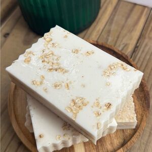🍯 (3) Goat’s Milk Honey Oat Soap Bars - Fragrance Free - Gentle & Natural 🍯
